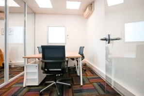 Bureau privé - 85000 - 4 postes - 230€