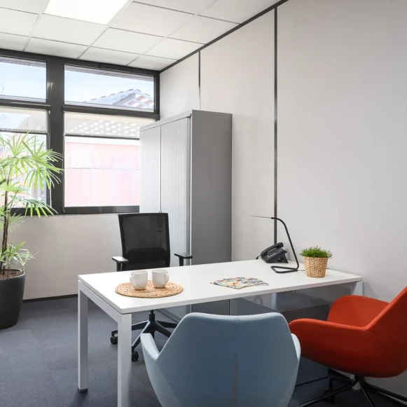 Bureau privé 13 m² 2 postes Location bureau Avenue des Saules Oullins-Pierre-Bénite 69600 - photo 1