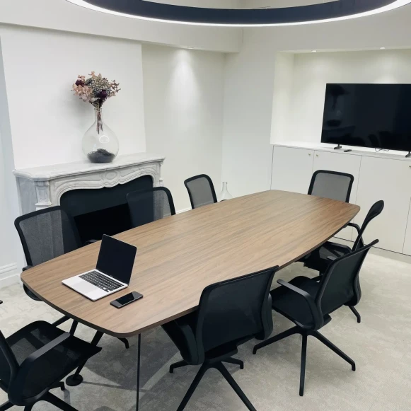 Bureau privé 24 m² 5 postes Location bureau Rue Turenne Bordeaux 33000 - photo 4