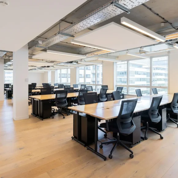 Bureau privé 28 m² 8 postes Coworking Rue des Pirogues de Bercy Paris 75012 - photo 1