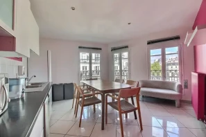 Bureau privé - 75010 - 19 postes - 7000€