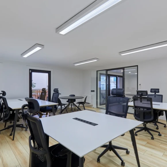 Espace indépendant 78 m² 14 postes Coworking Rue Malher Paris 75004 - photo 1