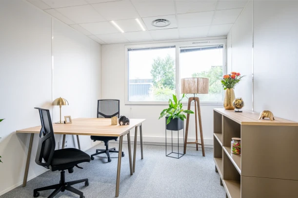 Bureau privé - 35170 - 2 postes - 757€