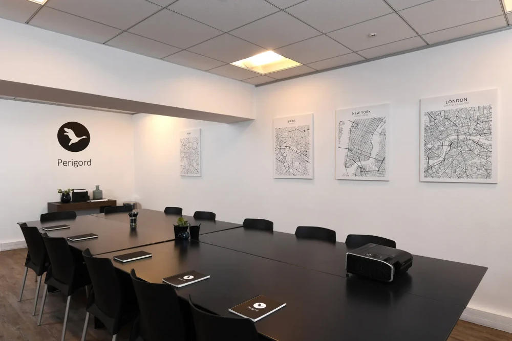 Bureau privé - 75016 - 4 postes - 1650€