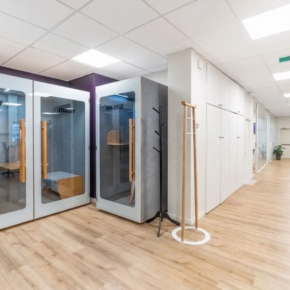 Espace indépendant 231 m² 40 postes Location bureau Rue du Sentier Paris 75002 - photo 3