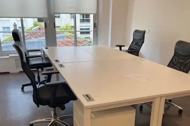 Bureau privé - 75016 - 4 postes - 1650€
