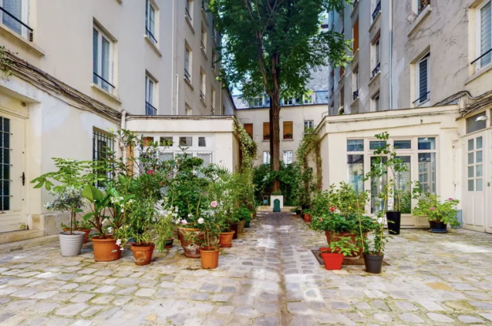 Volum Rue Lucien Sampaix