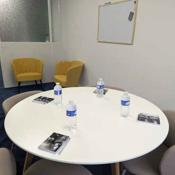 Bureau privé 20 m² 4 postes Location bureau Avenue Joannès Masset Lyon 69009 - photo 3