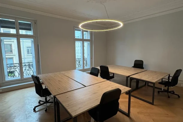 Bureau privé - 67000 - 5 postes - 1450€