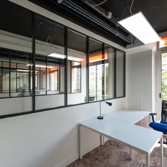 Bureau privé 35 m² 8 postes Coworking Boulevard Exelmans Paris 75016 - photo 4