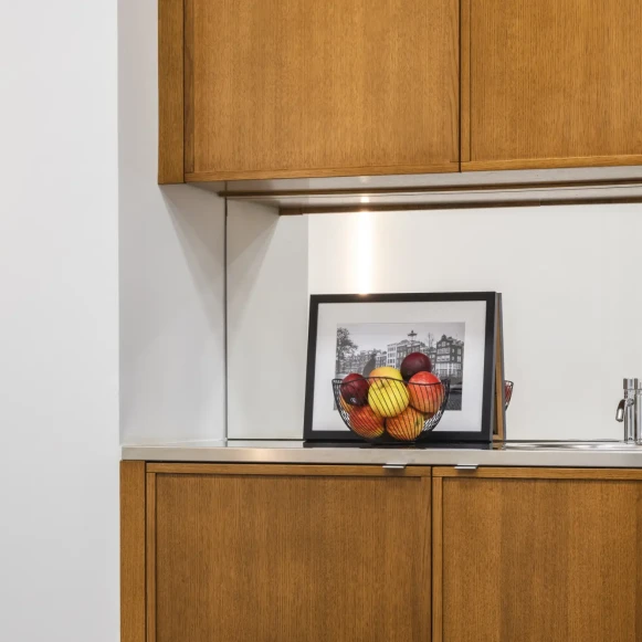 Bureau privé 9 m² 3 postes Coworking Rue Notre Dame des Victoires Paris 75002 - photo 3