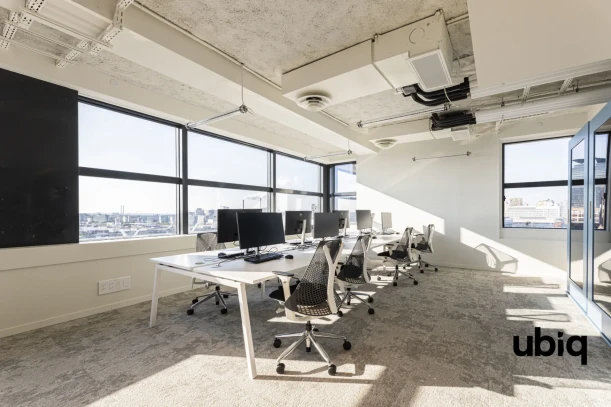 Espace indépendant - 75012 - 100 postes - 45000€