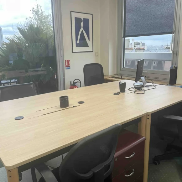 Bureau privé 52 m² 12 postes Location bureau Avenue de Messine Paris 75008 - photo 4
