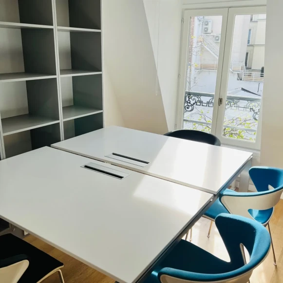 Espace indépendant 460 m² 70 postes Coworking Rue Guillaume Tell Paris 75017 - photo 7