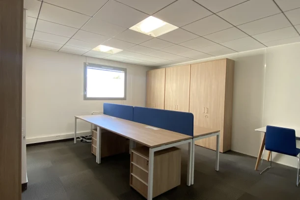 Bureau privé - 92000 - 4 postes - 1180€