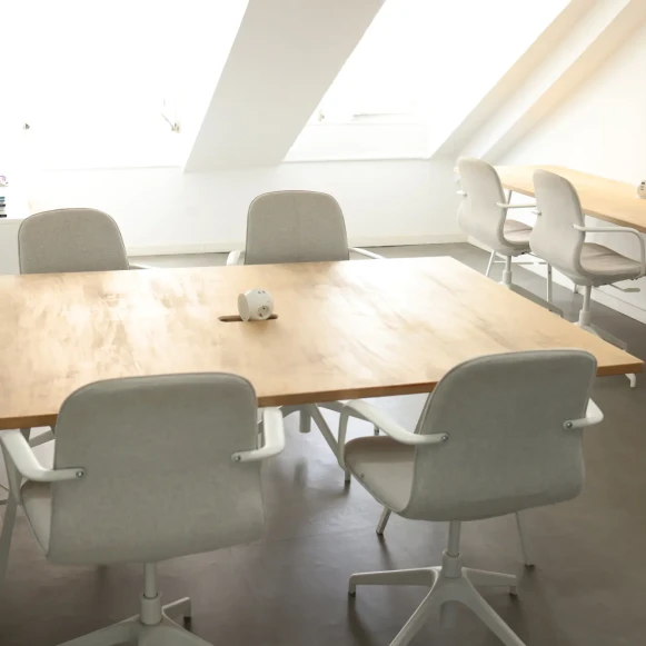 Bureau privé 12 m² 4 postes Location bureau Rue Boissy d'Anglas Paris 75008 - photo 4