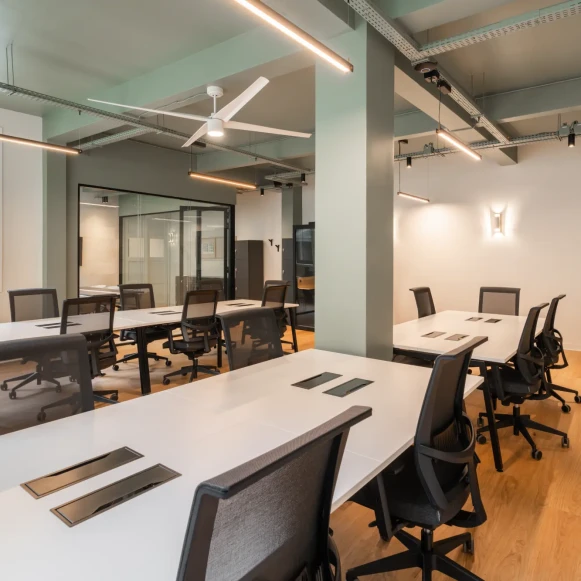 Espace indépendant 110 m² 18 postes Location bureau Rue Béranger Paris 75003 - photo 7