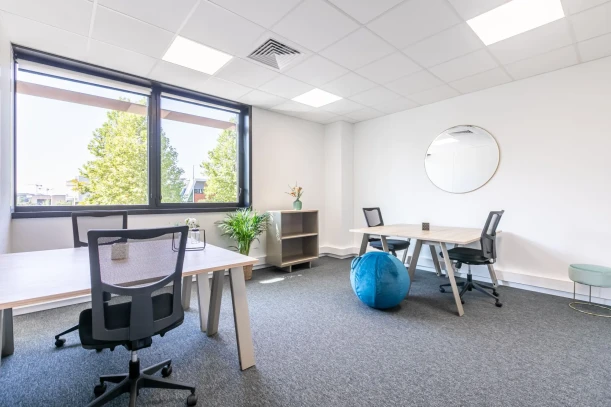Bureau privé - 67300 - 2 postes - 759€