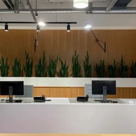 Bureau privé 4 m² 1 poste Coworking Boulevard René Cassin Nice 06200 - photo 3