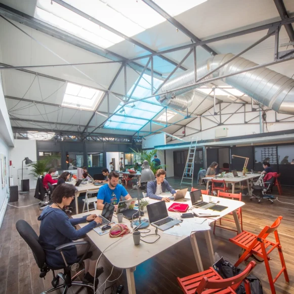 Open Space  4 postes Location bureau Rue Compans Paris 75019 - photo 2