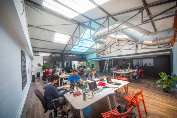 Open Space - 75019 - 4 postes - 200€