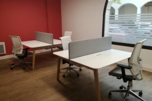 Open Space - 92500 - 4 postes - 330€