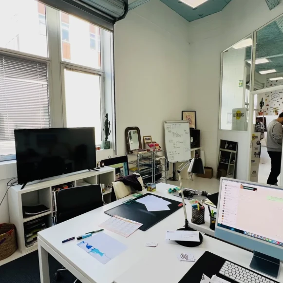 Espace indépendant 205 m² 30 postes Location bureau Rue Nicolas Appert Paris 75011 - photo 5
