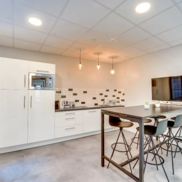 Espace indépendant 148 m² 24 postes Location bureau Rue d'Hauteville Paris 75010 - photo 6