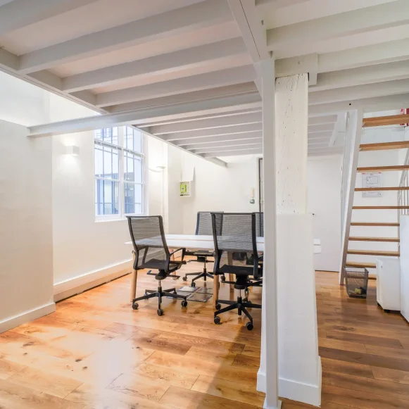 Espace indépendant 40 m² 8 postes Location bureau Rue des Archives Paris 75003 - photo 3