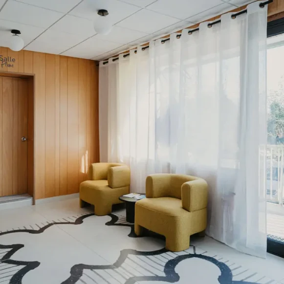 Bureau privé 13 m² 3 postes Location bureau Impasse Ampère La Roche-sur-Yon 85000 - photo 6