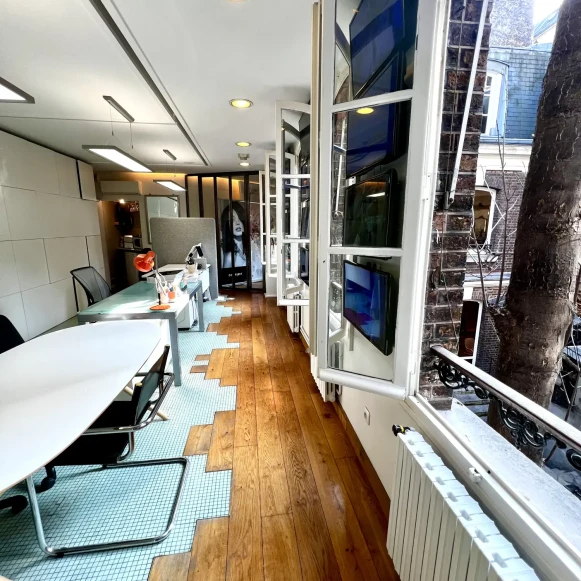 Bureau privé 35 m² 6 postes Location bureau Rue du Four Paris 75006 - photo 4