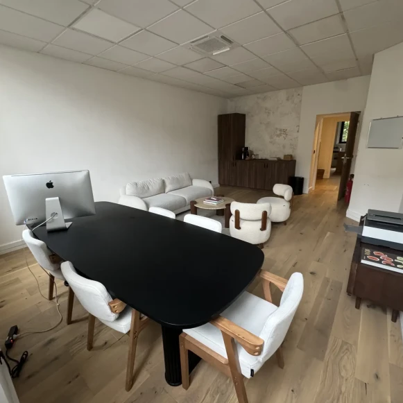 Bureau privé 65 m² 12 postes Location bureau Avenue de Friedland Paris 75008 - photo 3