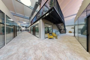 Bureau privé - 06000 - 8 postes - 2645€