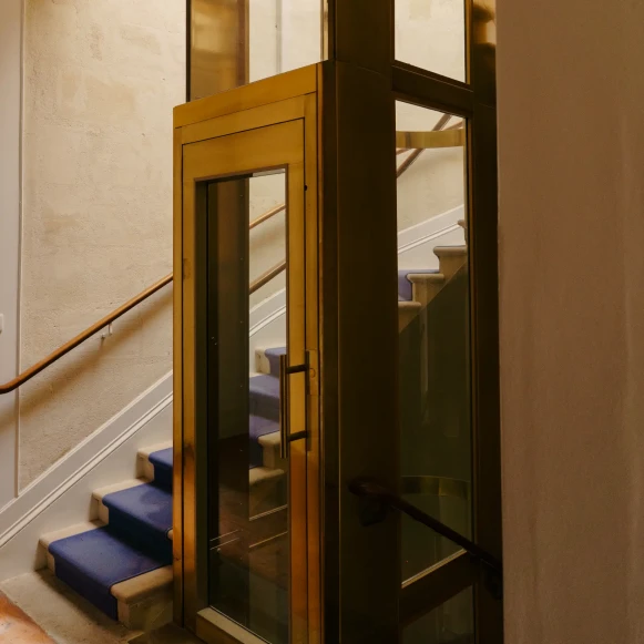 Bureau privé 21 m² 4 postes Location bureau Rue Turenne Bordeaux 33000 - photo 8