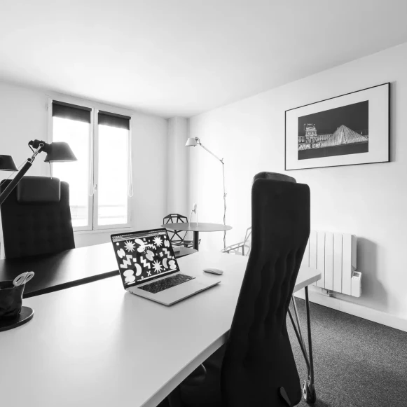 Bureau privé 17 m² 2 postes Coworking Rue de l'Ave Maria Paris 75004 - photo 2