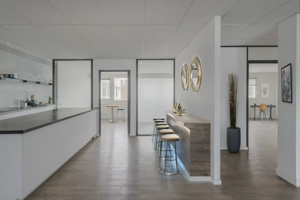 Bureau privé - 91570 - 80 postes - 20000€