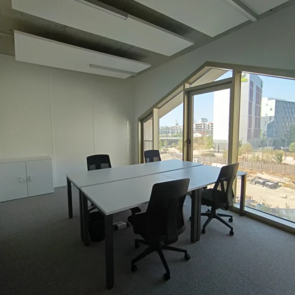 Bureau privé 18 m² 4 postes Location bureau Rue Philippe Jolly Bordeaux 33800 - photo 3