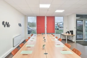 Bureau privé - 10150 - 3 postes - 981€