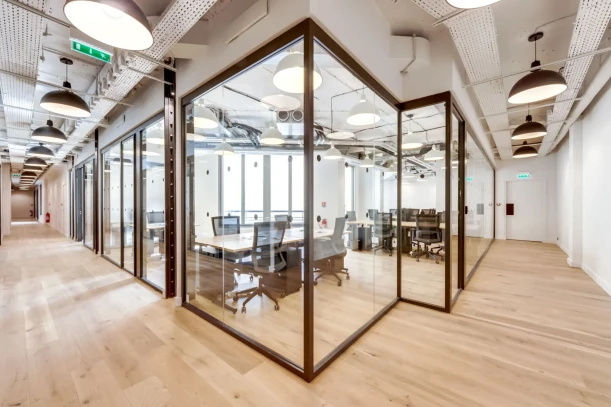 Bureau privé - 75008 - 13 postes - 10625€