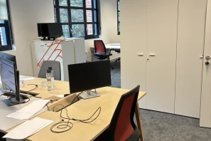 Bureau privé - 75018 - 5 postes - 975€