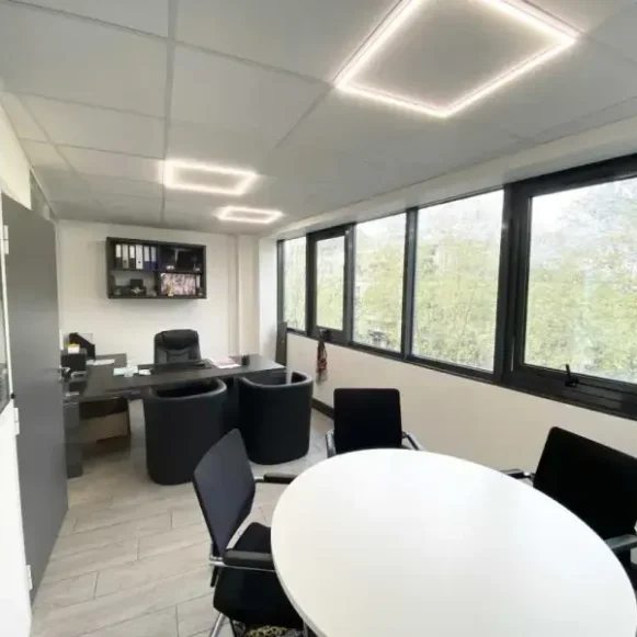 Espace indépendant 90 m² 10 postes Coworking Avenue du Général Leclerc Boulogne-Billancourt 92100 - photo 1