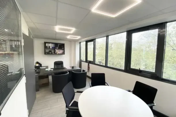 Espace indépendant - 92100 - 10 postes - 1989€