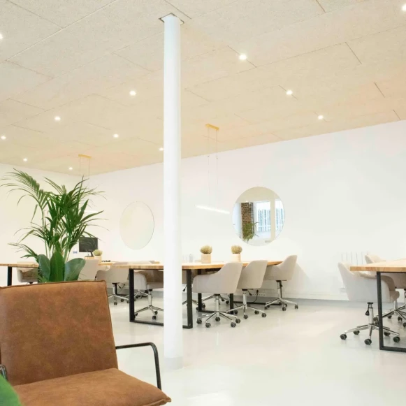 Bureau privé 17 m² 4 postes Coworking Rue Saint-Maur Paris 75010 - photo 6