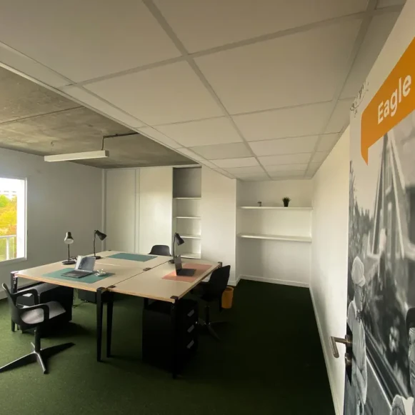 Open Space  21 postes Location bureau Boulevard Alain Savary Blagnac 31700 - photo 19