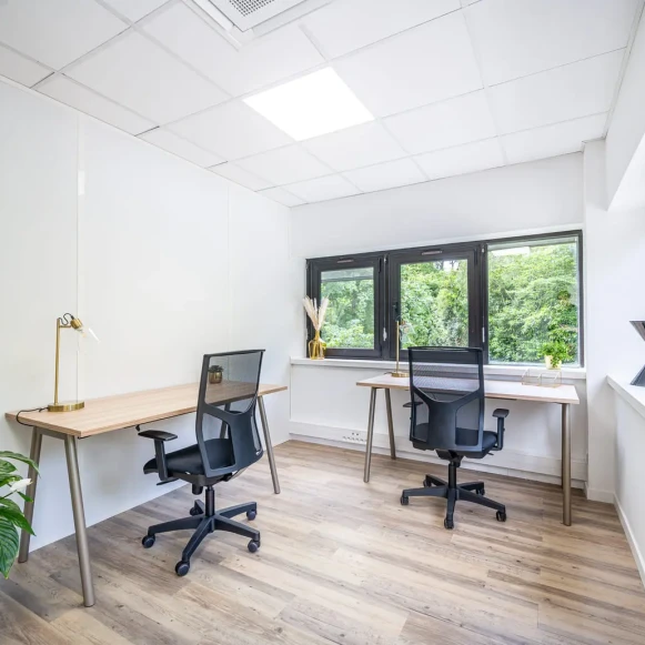 Bureau privé 12 m² 2 postes Coworking Boulevard Albert Einstein Nantes 44300 - photo 1