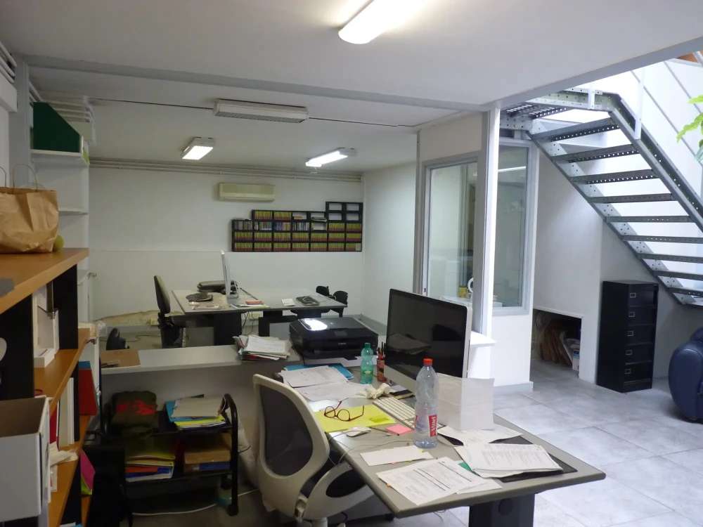 Open Space - 92310 - 2 postes - 300€