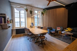 Open Space - 75006 - 5 postes - 380€