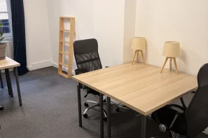 Bureau privé - 69002 - 4 postes - 800€