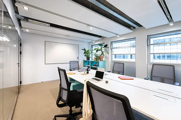 Bureau privé - 75011 - 6 postes - 5100€