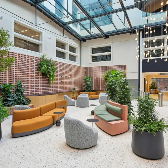 Bureau privé 8 m² 1 poste Location bureau Rue Villeneuve Clichy 92110 - photo 2